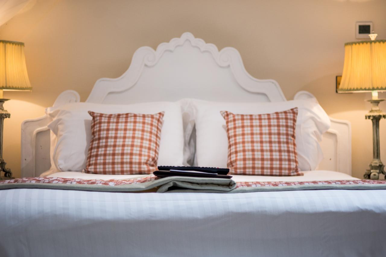 The Longleat Bath Arms Hotel Buitenkant foto